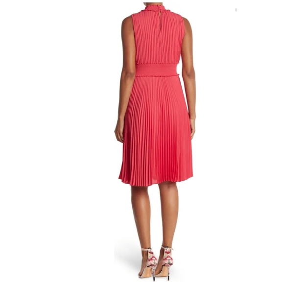 NWT NANETTE LEPORE Pleated Sleeveless Dress - Picture 2 of 7